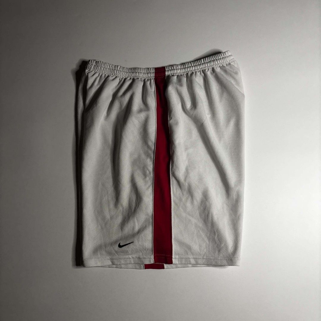 VTG Nike Basketball Shorts (Category: Shorts) located in San Pablo. Submitted by refitsph (Listing ID 1448826472, Image 2). Description: - Waist: 30 - Length: 20 - Hem: 16 - Leg Opening: 15 - Authentic / Legit - Excellent Condition - Already Washed and Ready to wear.