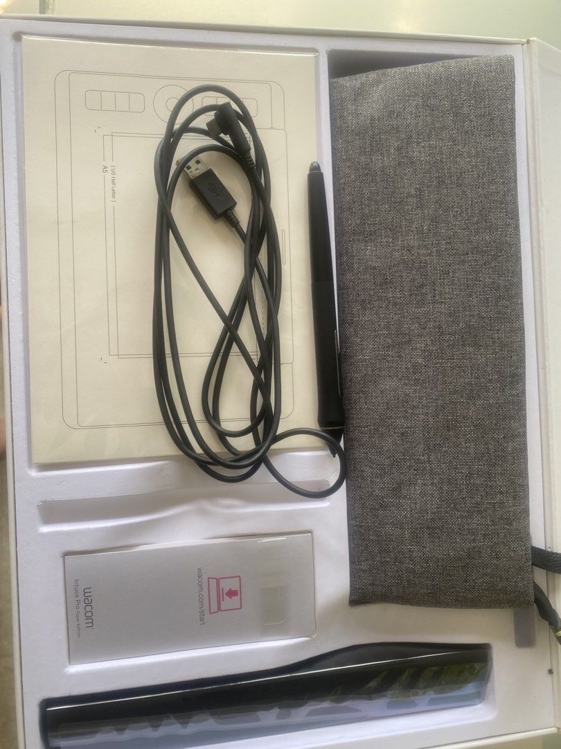 Wacom Intuos Pro Paper Edition Creative Pen Tablet505239381151600641