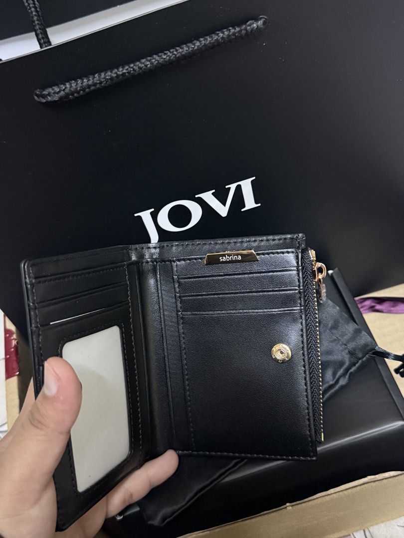 wallet (Category: Bags & Wallets) located in Simpang Ampat. Submitted by yinyin010136946 (Listing ID 1448714632, Image 3). Description: tercheckout 2 so nak letgo 1.