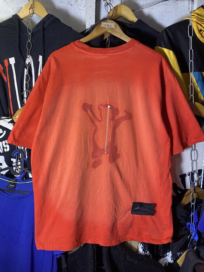 Welldone bear (Category: Tshirts & Polo Shirts ) located in Manila. Submitted by ercmrsmam (Listing ID 1448856310, Image 2). Description: Welldone bear W24 L29.5 Color may vary due to lighting Need wash Dm if interested 📩 will be posted on my carousell acc⬇️ Check out ercmrsmam listings on #Carousell: https://carousell.app.link/mu0SnqUHP3b 📍baclaran paranaque metro manila 🛵jnt/lalamove courier 💵 mop: gcash.
