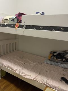(Category: ) located in . Submitted by k1525 (Listing ID 1448699030, Image 1). Description: .