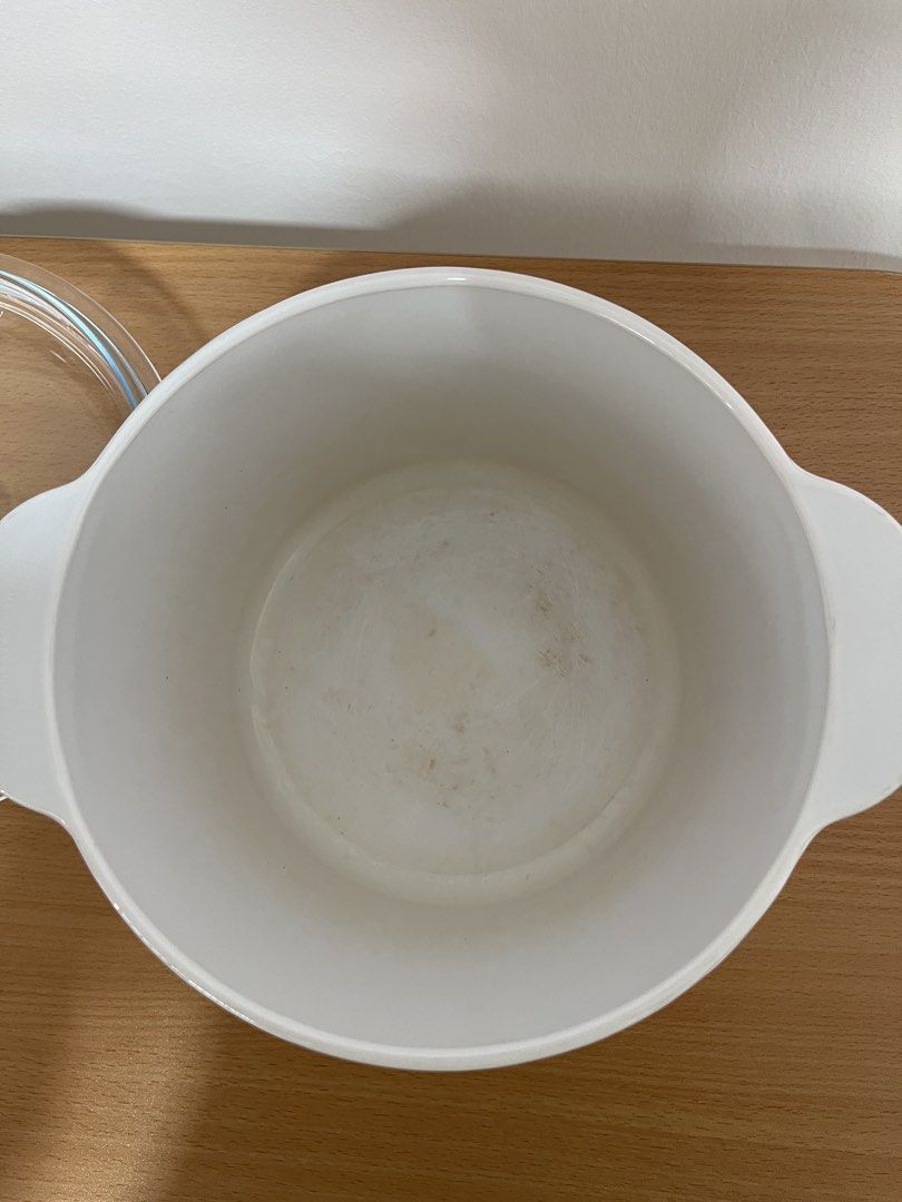 White Casserole Dish with Glass Lid505502910519060481