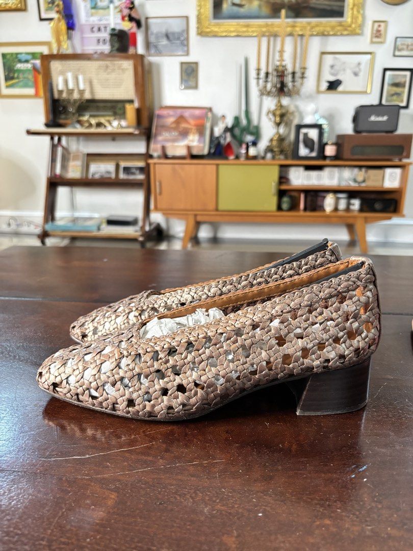 Miista Woven Block Heel Shoes - Size 38 (Category: Heels) located in Mandaluyong City. Submitted by aliassaab (Listing ID 1448803305, Image 2). Description: - Unique woven design all over the shoe - Stylish square toe - Moderate block heel height, perfect for all-day wear - Made in Spain - Genuine leather sole - Size 38 - Dress up or down.