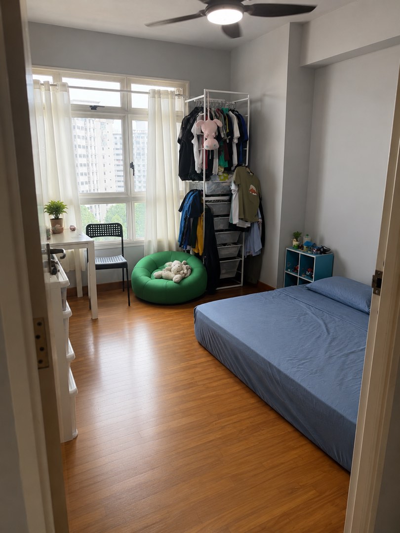 (Category: ) located in . Submitted by lunarmess (Listing ID 1448986544, Image 1). Description: .