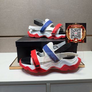 (Category: ) located in . Submitted by shoes.locker (Listing ID 1449085375, Image 1). Description: .