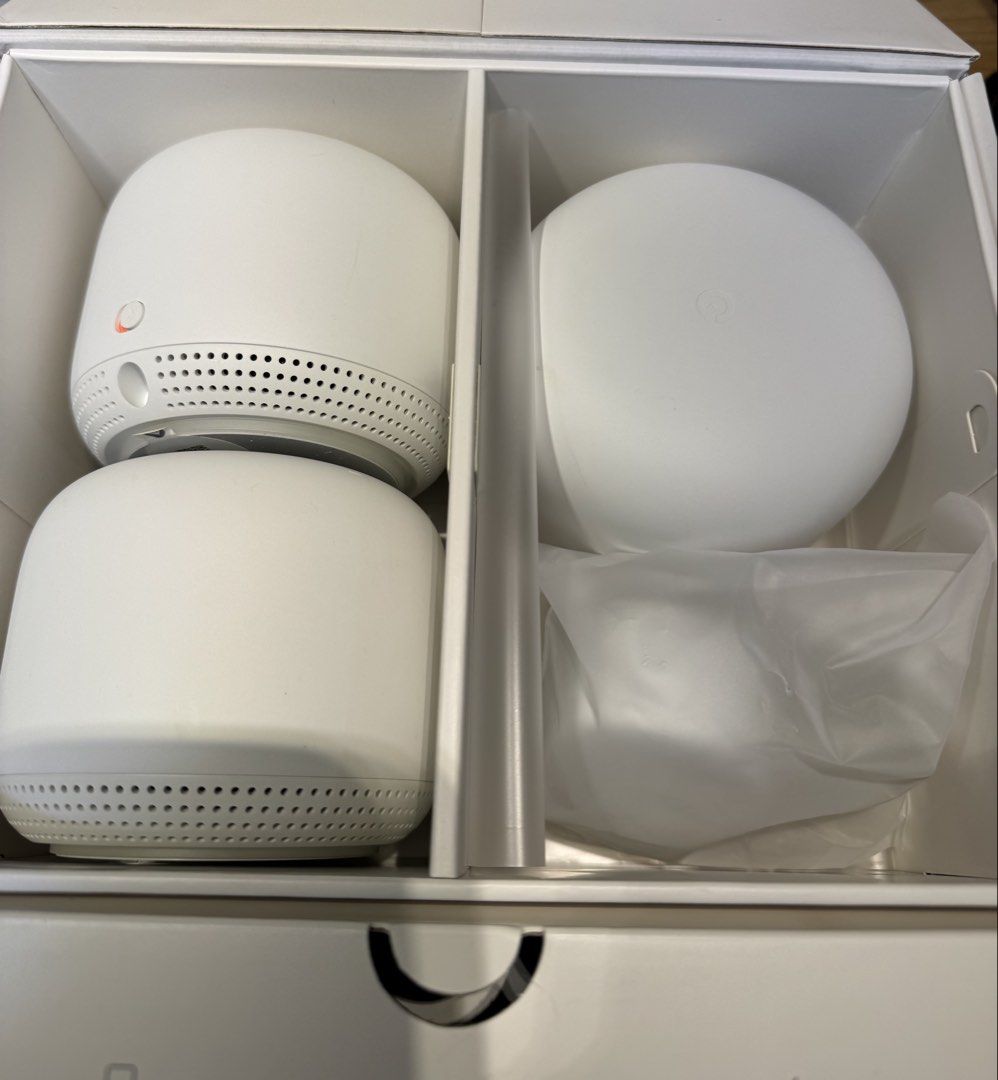 📶 Google Nest WiFi Mesh System (Router + 2 Nest Points, H2D, 3-Pack)