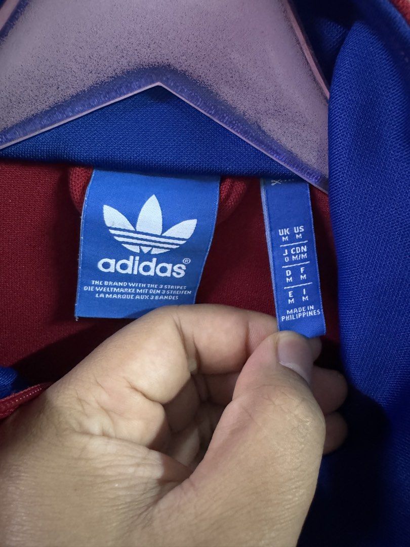 由 lukmaneffendi17685 (刊登 ID 1448926658，圖片 3) 提交，位於 台中市 (Taichung) 的 Adidas Originals 🐦‍🔥 Firebird (類別：帽Ｔ、大學T)，說明：Size M。