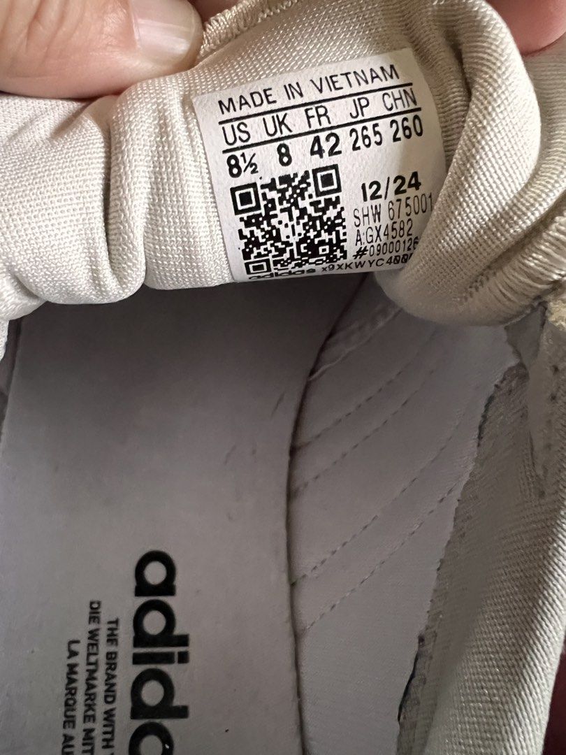 Adidas Sneakers ( Size Men US 8.5 ) (Category: Casual Shoes) located in Muntinlupa City. Submitted by psm.seconds (Listing ID 1448900081, Image 3). Description: .