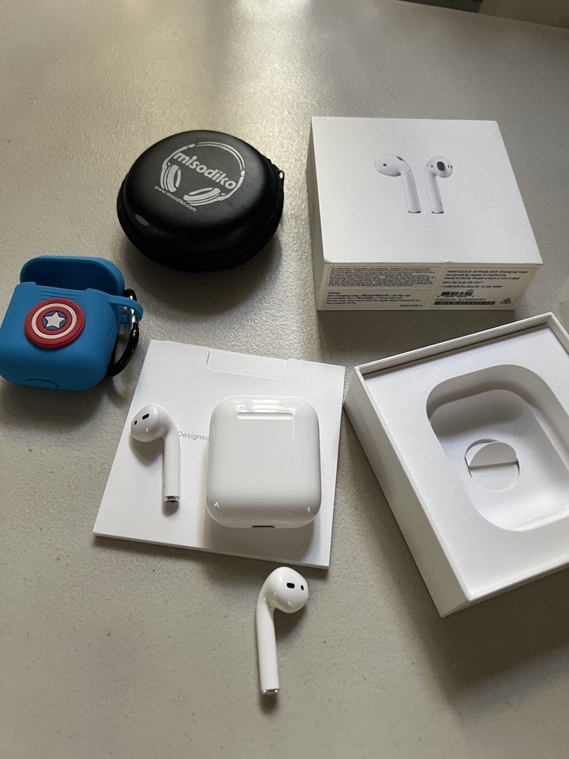 AirPods 1st Gen with box. Not Working anymore (Category: Earphones) located in Quezon City. Submitted by bagclosets (Listing ID 1448916016, Image 2). Description: AirPods 1st Gen with box. Not Working anymore - Guaranteed authentic. You can check the serial number - selling my seldom used AirPods which I’m not sure why doesn’t connect to my Bluetooth anymore - Makinis no damages with Box.