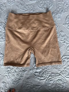 (Category: ) located in . Submitted by sixthrift (Listing ID 1449006013, Image 1). Description: .