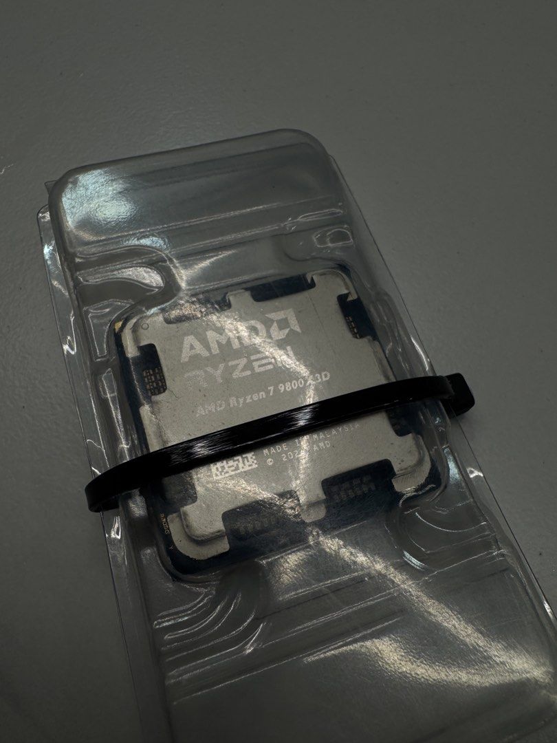 AMD RYZEN 7 9800X3D506958446341007360
