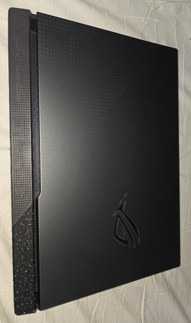 AMD Ryzen 9 7845HX Gaming Laptop (Category: Laptops & Notebooks) located in Las Pinas. Submitted by goldchrome25 (Listing ID 1449063656, Image 1). Description: AMD Ryzen 9 7845HX with Radeon Graphics Please see attached pics for the details. Meetup: Las Pinas Area Delivery: Also available via Lalamove or LBC MOP: Gcash, BDO or Gotyme Unit and Charger..