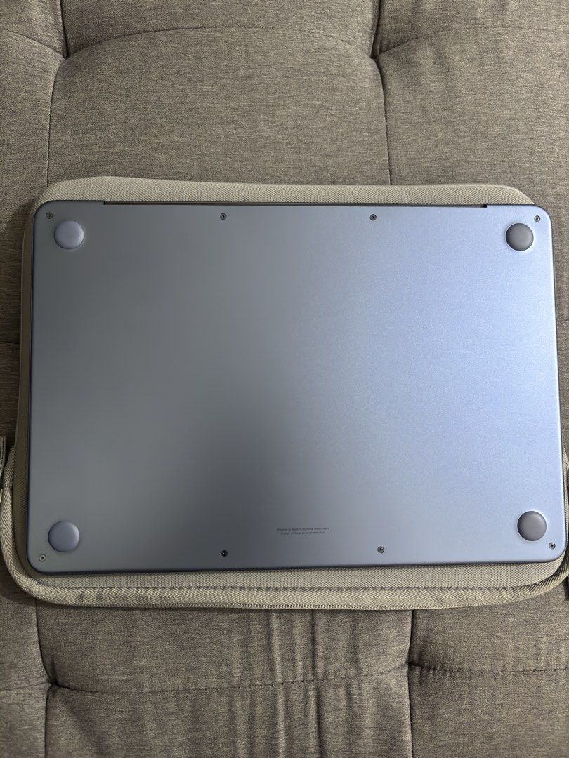 Apple MacBook Neo (A18 Pro) Indigo 512GB (Category: Laptops & Notebooks) located in Manila. Submitted by renceeee (Listing ID 1448903266, Image 2). Description: MacBook Neo (A18 Pro) 512 GB - Color: Indigo - 512GB SSD storage with 8GB of memory - Apple A18 Pro Chip - Touch ID sensor - 13.0-inch Liquid Retina display (2408×1506 native resolution) - High-quality 1080p HD camera, dual side-firing speakers with Spatial Audio, Wi-Fi 6E, and Bluetooth 