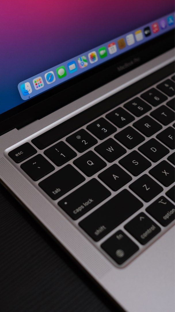 Apple MacBook Pro 13-inch M1 2020506585642802892801