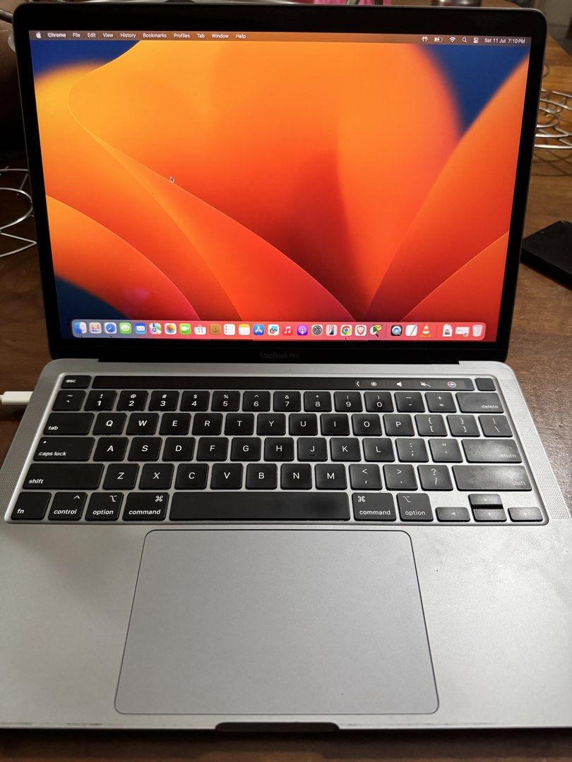 Apple MacBook Pro Silver Laptop506585646451271682