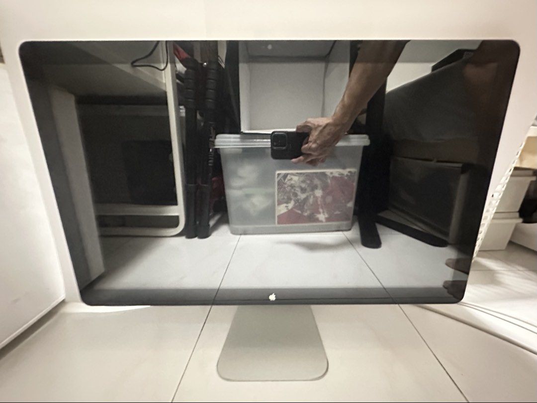 Apple Thunderbolt Display 27-inch — Good Condition