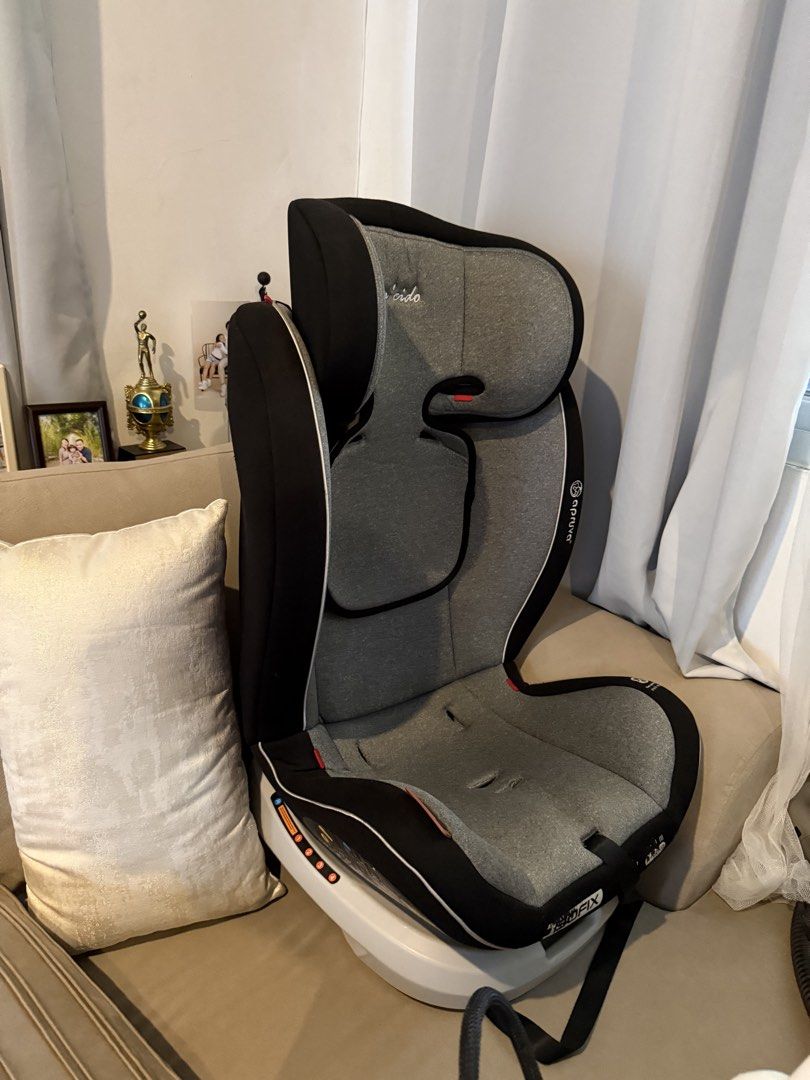 Apruva Car Seat (Category: Car Seats) located in Manila. Submitted by littleskye.ph (Listing ID 1448909039, Image 2). Description: Preloved Apruva Mi Cido Car Seat In good condition, rarely used and complete accesories with manual. Actual photos shown doesn’t includes the accesories as it was cleaned and stores in storage at the time the photo was taken. Suitable from newborn-12yo (36kg) For reference, the model photo is also included. RFS: Outgr