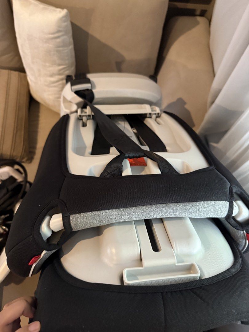 Apruva Car Seat (Category: Car Seats) located in Manila. Submitted by littleskye.ph (Listing ID 1448909039, Image 3). Description: Preloved Apruva Mi Cido Car Seat In good condition, rarely used and complete accesories with manual. Actual photos shown doesn’t includes the accesories as it was cleaned and stores in storage at the time the photo was taken. Suitable from newborn-12yo (36kg) For reference, the model photo is also included. RFS: Outgr
