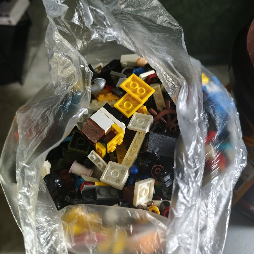 Assorted "Lego like" Bricks Bundle - Great for Building (Category: Lego & Building Sets) located in Valenzuela. Submitted by brightsky7 (Listing ID 1449042880, Image 2). Description: Sobrang dami na nyan para sa 499, pm for more info LEGO LIKE PO, NOT LEGO BRAND PERO SA TRINOMA & SM DEPARTMENT STORE GALING LAHAT 😄 - Assorted - Endless building possibilities for kids and adults. - Provides hours of creative fun. - Goods for kids.