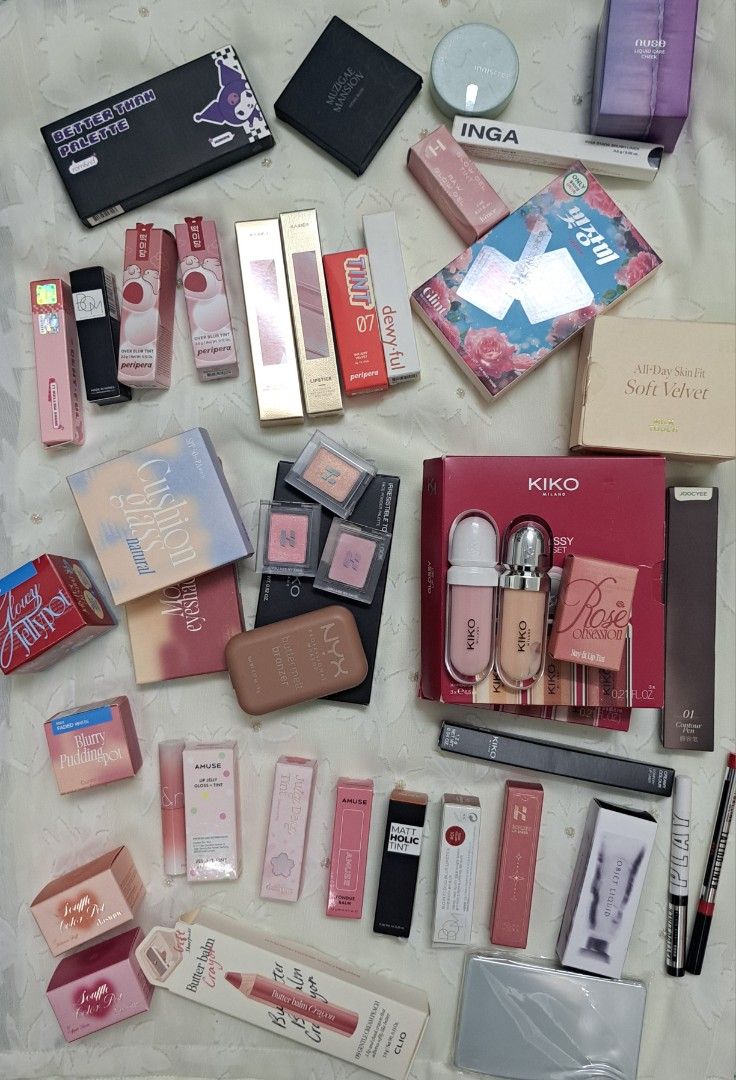 Assorted Makeup (Category: Makeup) located in Kuala Lumpur. Submitted by aimushahirah (Listing ID 1448940821, Image 1). Description: Huge makeup clearance bcus impulsive buying/i dont like these shades/swatch only once or twice/rarely reach out for these/bought extra See my listing for details/PM.