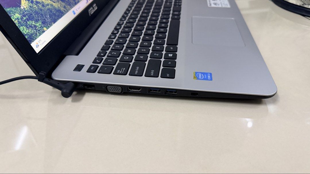 ASUS Laptop with Intel Core i3506719306872279042