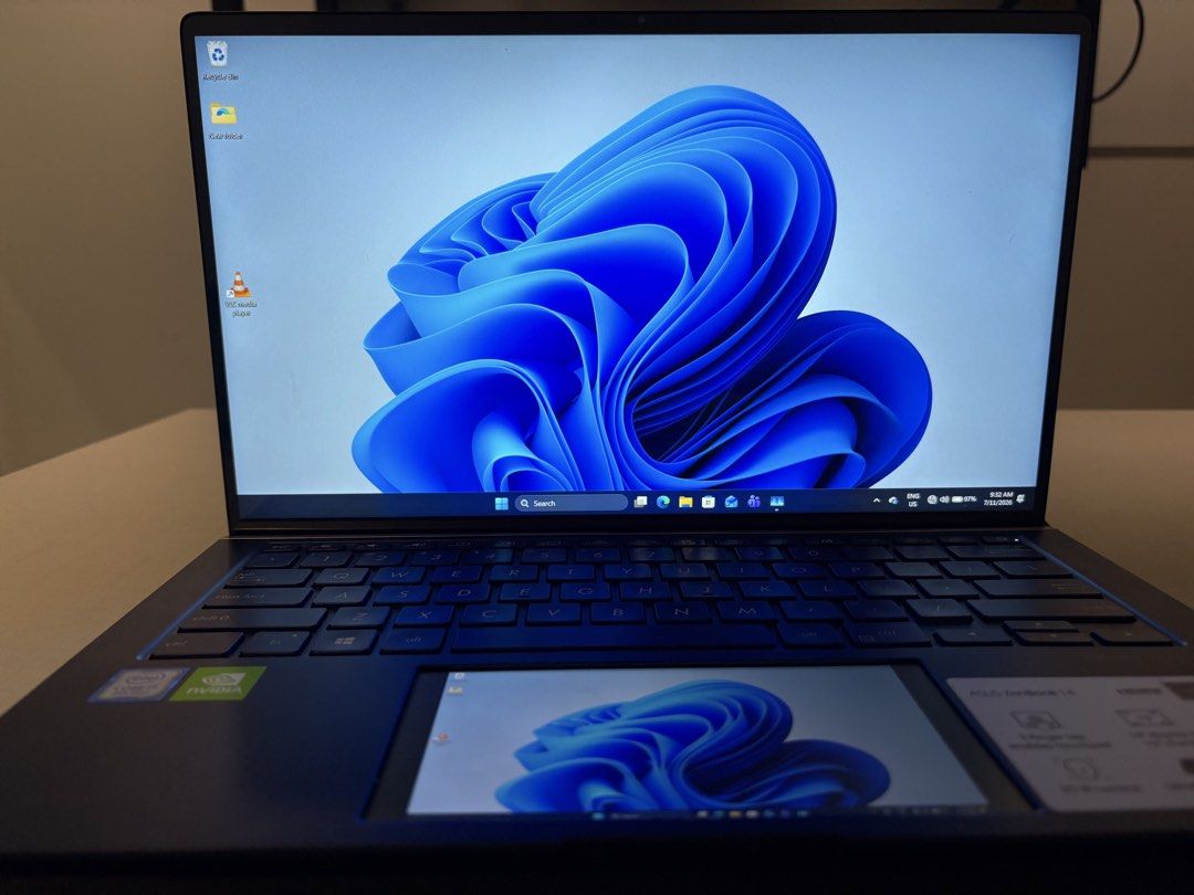 ASUS ZenBook 14 Laptop with Intel UHD Graphics506176104700334087