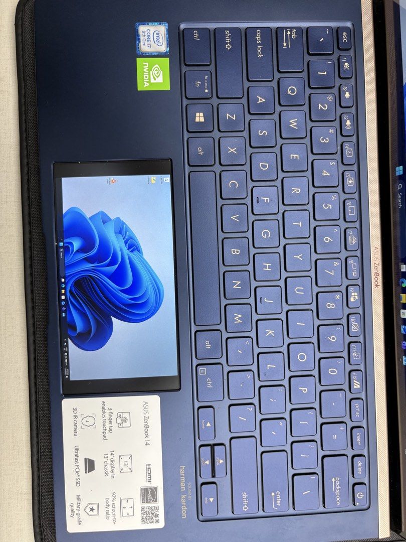 ASUS ZenBook 14 Laptop with Intel UHD Graphics506176104700334088
