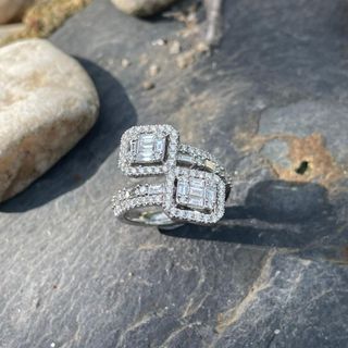 (Category: ) located in . Submitted by lovelotsdiamondd (Listing ID 1448960602, Image 1). Description: .