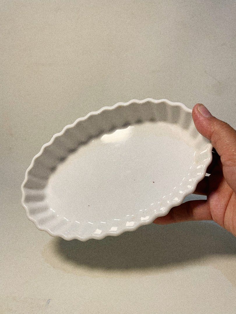 Baking dish (Category: Bakeware) located in Antipolo. Submitted by ceramiqueph (Listing ID 1448967964, Image 2). Description: *Sold per pc - 2pcs available *L:18cm W:11.5cm H:3cm.