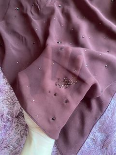(Category: ) located in . Submitted by luvhhhhnurul (Listing ID 1448993885, Image 1). Description: .