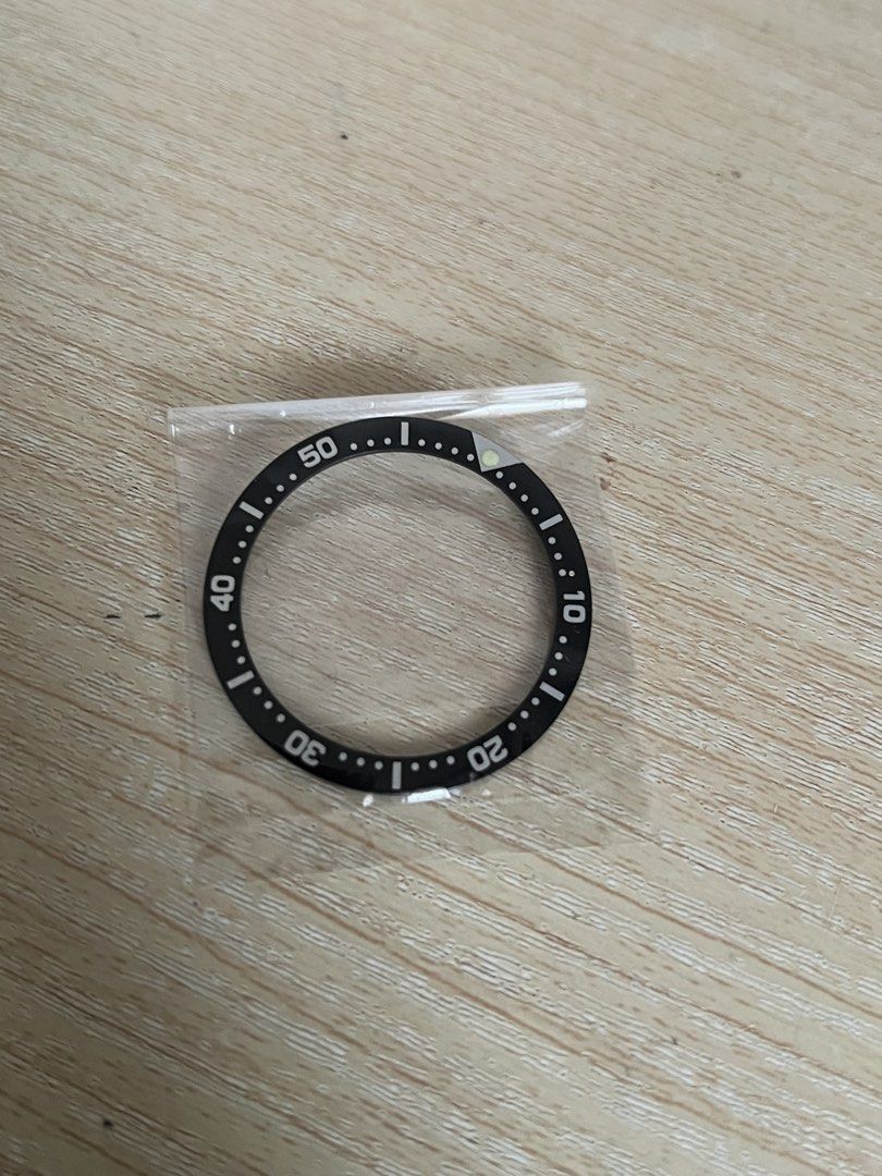 Black Diver Watch Bezel Insert Replacement Part (Category: Men's Watches) located in Caloocan City. Submitted by a.antique02 (Listing ID 1448894813, Image 2). Description: Black Diver Watch Bezel Insert Replacement Part .