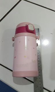 (Kategori: ) berada di . Dikirim oleh annyeongjihannie (ID iklan 1449017249, Gambar 1). Deskripsi: .