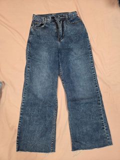 (Category: ) located in . Submitted by Polly_Mini_Shop8 (Listing ID 1448916690, Image 1). Description: .