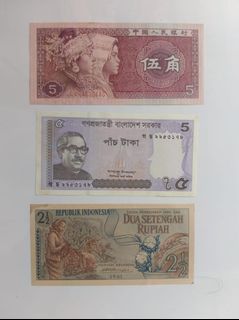 (Category: ) located in . Submitted by tac2255_banknotes (Listing ID 1448916403, Image 1). Description: .