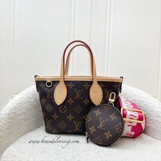 (Category: ) located in . Submitted by brands_lover (Listing ID 1448910691, Image 1). Description: .
