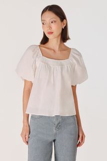 (Category: ) located in . Submitted by clearmywardrobeplssssss (Listing ID 1449080310, Image 1). Description: .