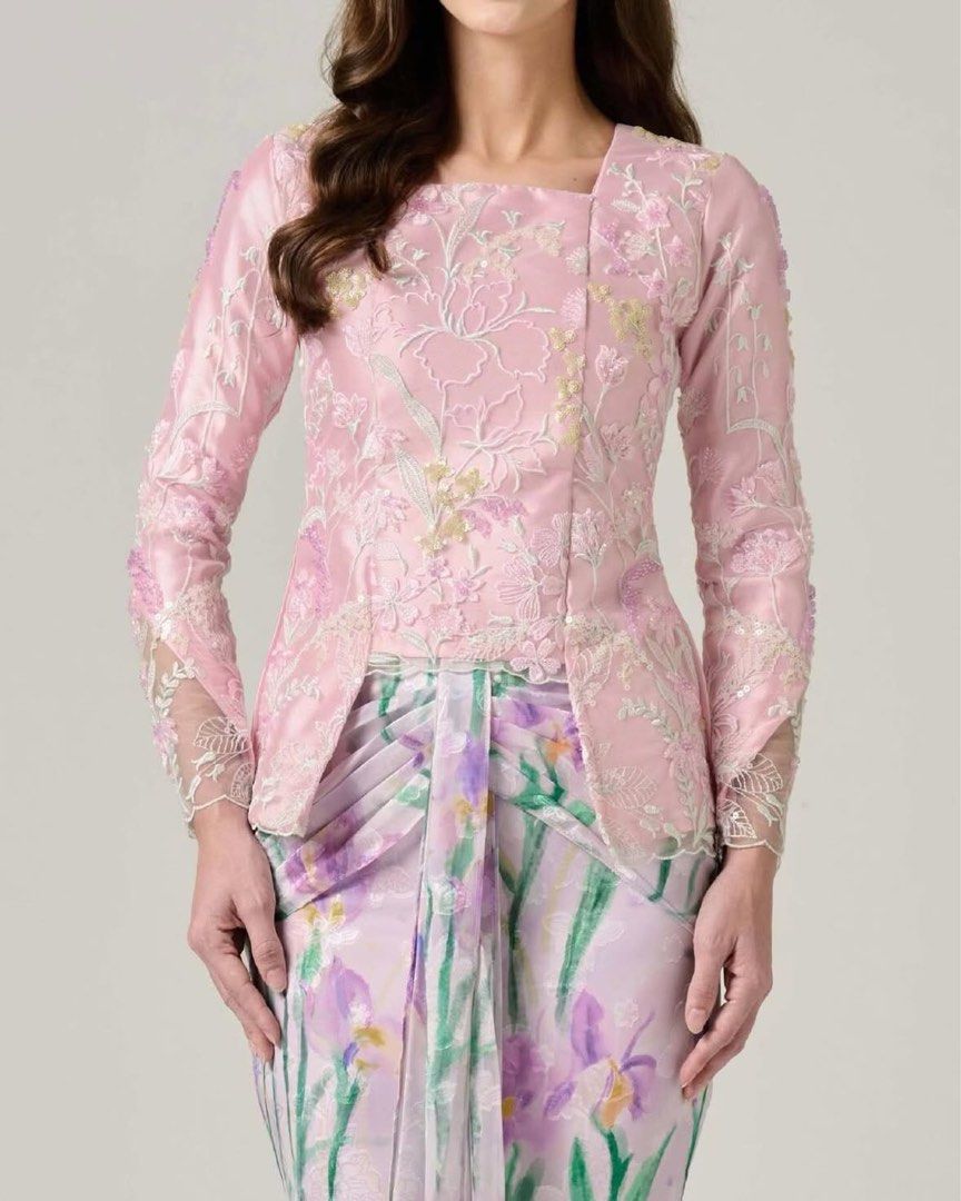 Briendaa Luxe Orchid Pink Baju Kurung Set M-L (Category: Baju Kurung & sets) located in Putrajaya. Submitted by awatiiifff_ (Listing ID 1448936052, Image 3). Description: - Briendaa Luxe by Qiszar - Colour: Orchid Pink .