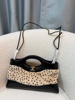（分類：）位於 。 由 luxe.avenue 提交（商品編號 1449078763，圖片 1）。簡介： 。