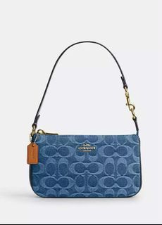 (Category: ) located in . Submitted by sizzies_fashion_style (Listing ID 1449070493, Image 1). Description: .