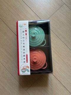 （分類：）位於 。 由 constance.baguette 提交（商品編號 1448972845，圖片 1）。簡介： 。