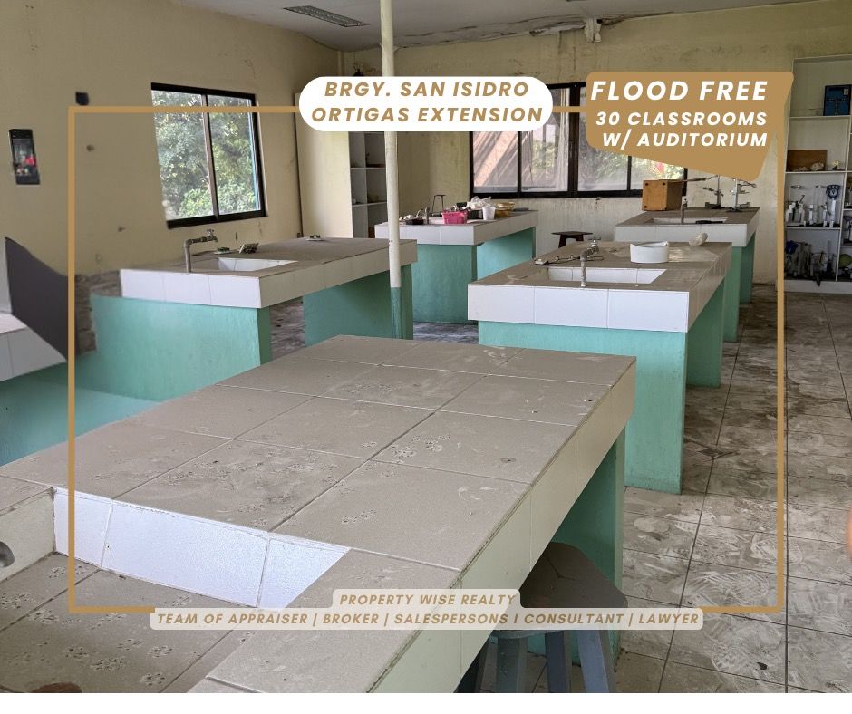 Commercial School Building I Ortigas Extension (Category: Commercial) located in Pasig City. Submitted by tanyapropertywise (Listing ID 1448951824, Image 3). Description: UNBEATABLE LOCATION: INSTITUTIONAL PROPERTY FOR SALE Looking for massive space and commercial viability? This 3-story, non-operational school property sits on a prime semi-corner lot less than 500 meter from the busy Ortigas Avenue Extension! Get strategic location and effortles
