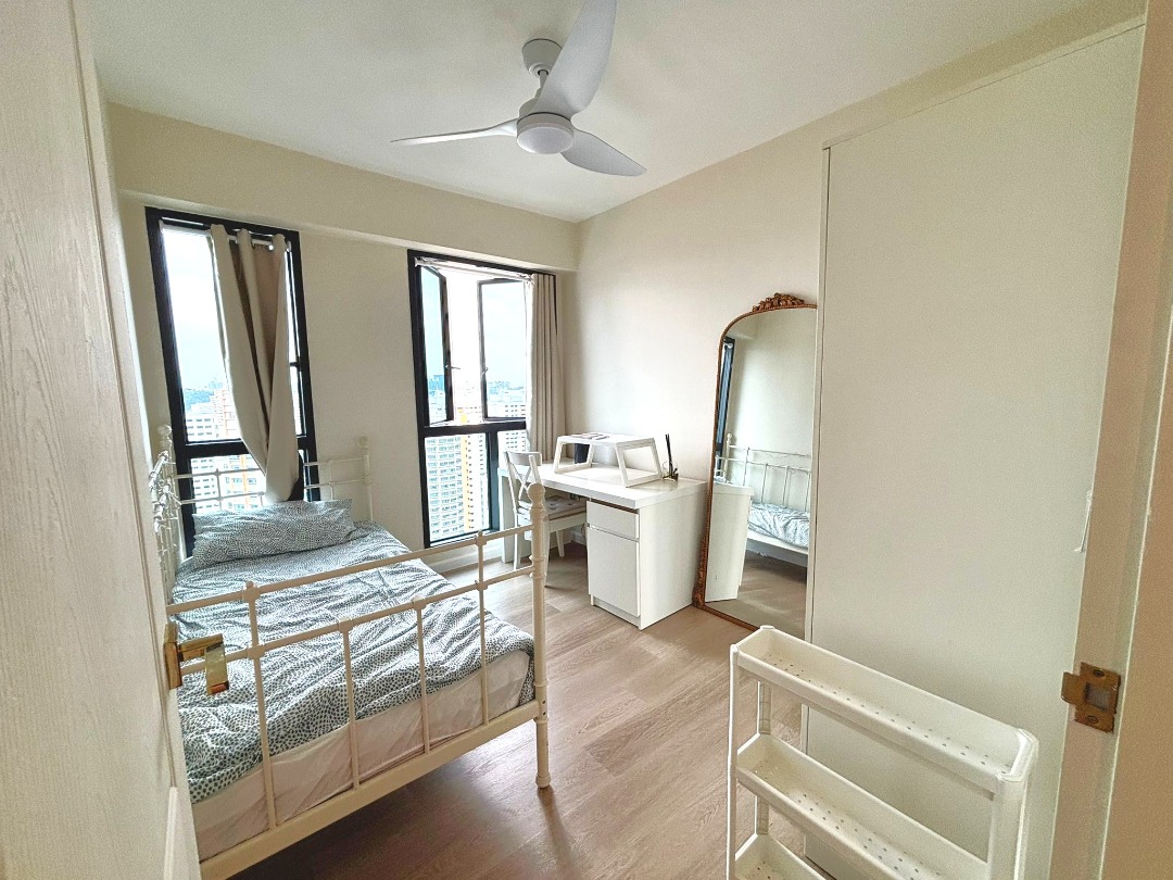 (Category: ) located in . Submitted by your_rental_specialist (Listing ID 1448903964, Image 1). Description: .