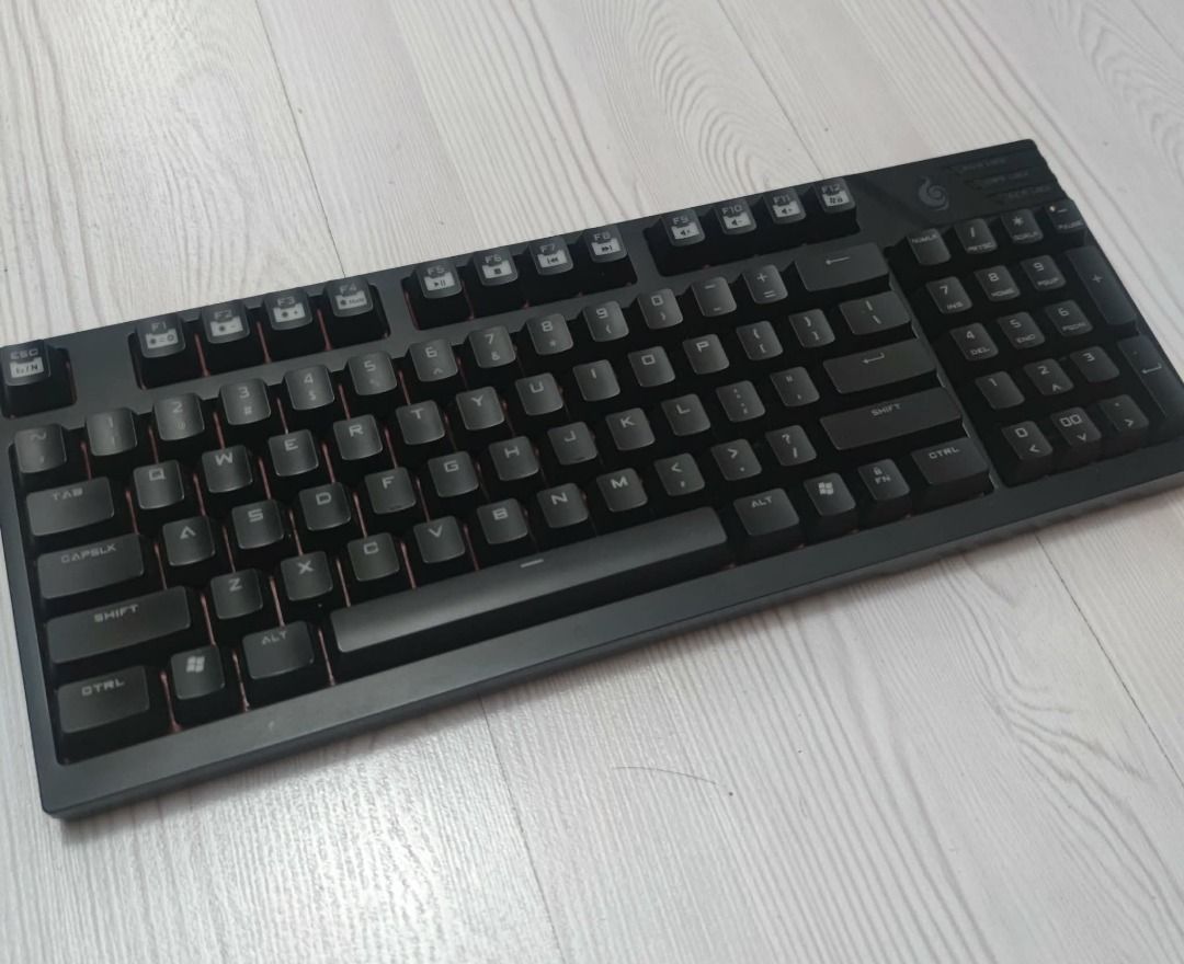 Cooler Master CM Storm QuickFire TK Mechanical Keyboard506610022782095360