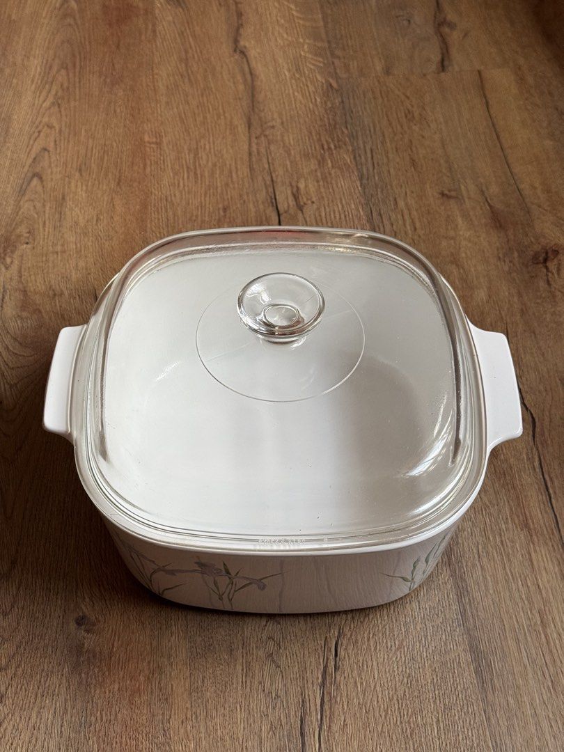 CorningWare Casserole Dish with Glass Lid Iris Pattern506125999188234241