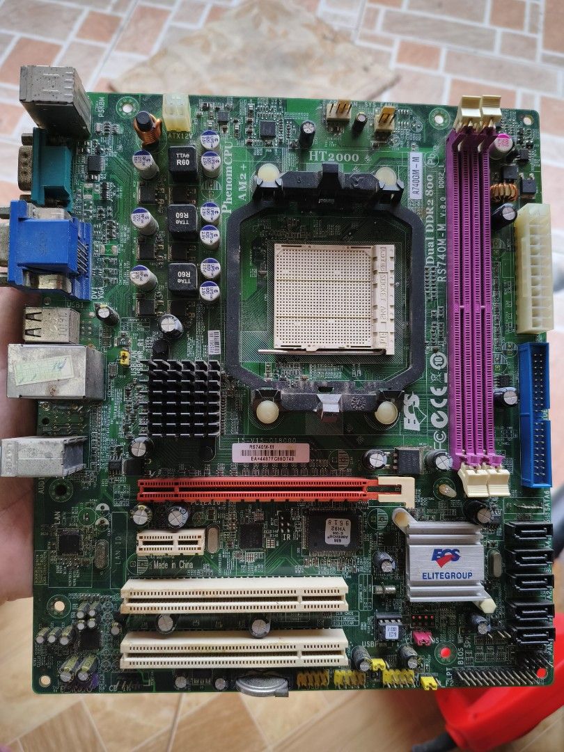 Defective Motherboard (ECS A740GM-M) (Category: Computer Parts) located in Las Pinas. Submitted by kenespera123 (Listing ID 1449024761, Image 1). Description: Defective Motherboard (ECS A740GM-M) Issue: No display due to rust Price: 500 pesos Meetup or delivery Contact me for further inquiries. Thank you! :).