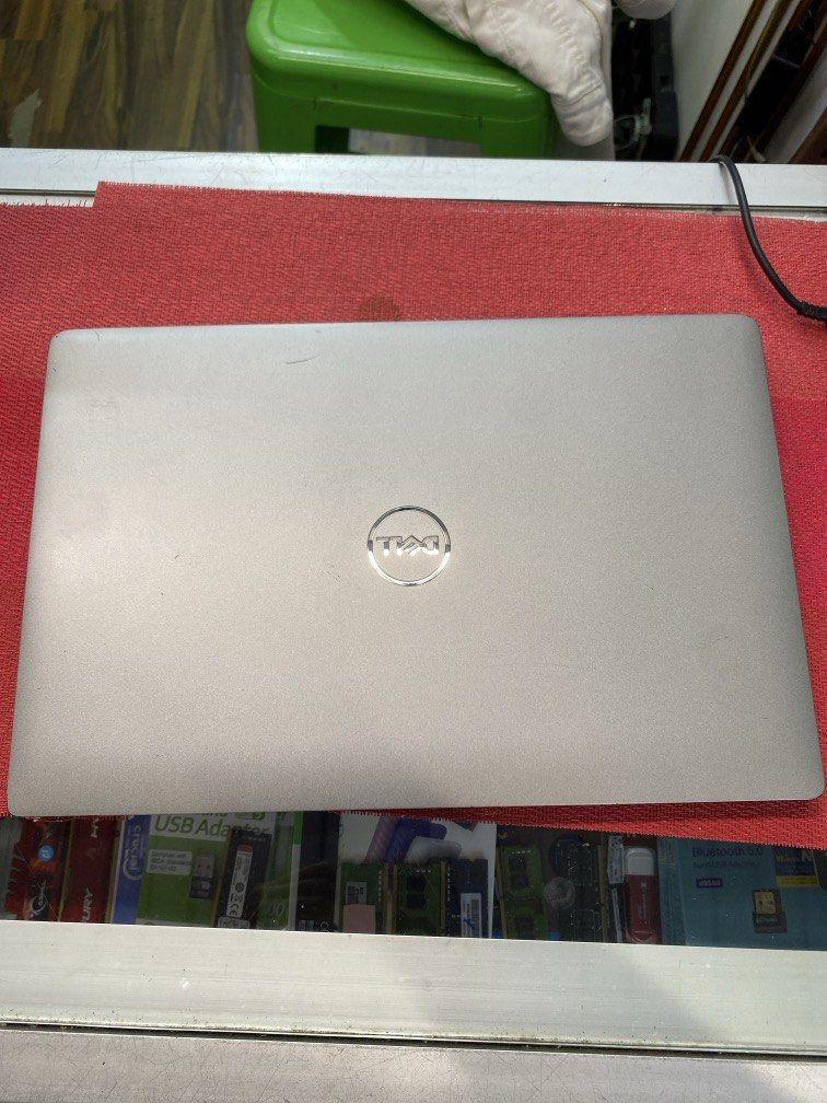Dell i7506447561302353922