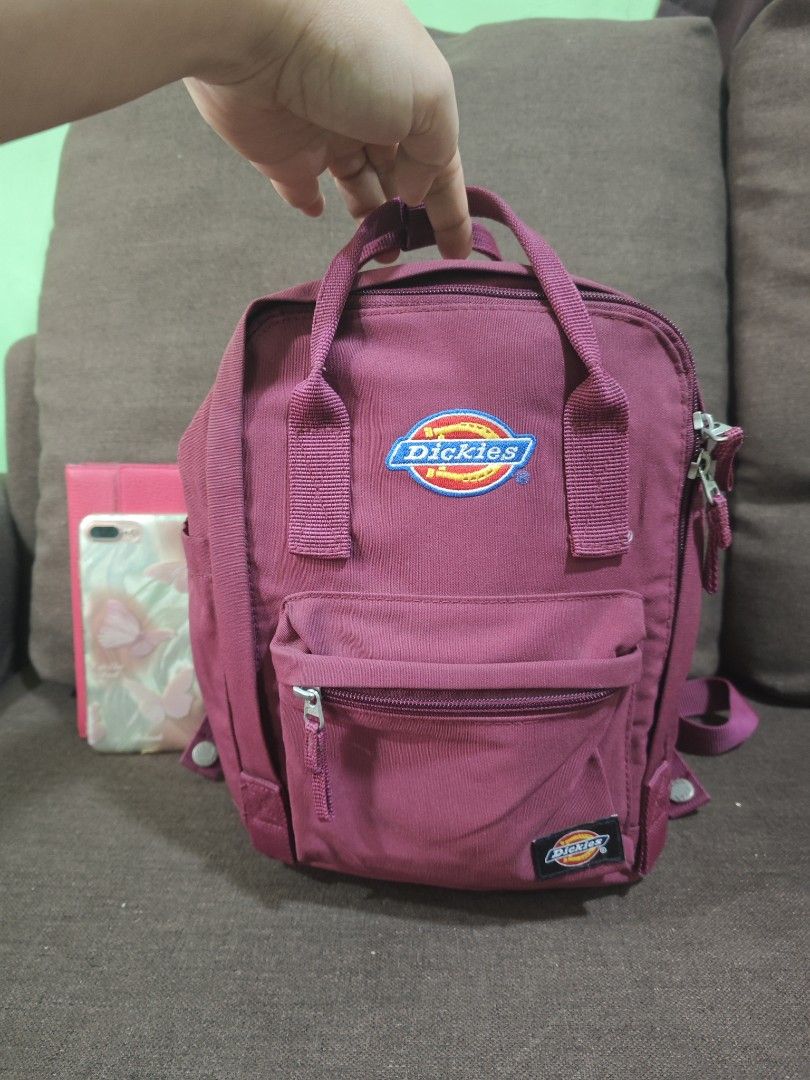 Dickies small backpack (Category: Backpacks) located in Pili. Submitted by zaneombao03491 (Listing ID 1448908295, Image 1). Description: .
