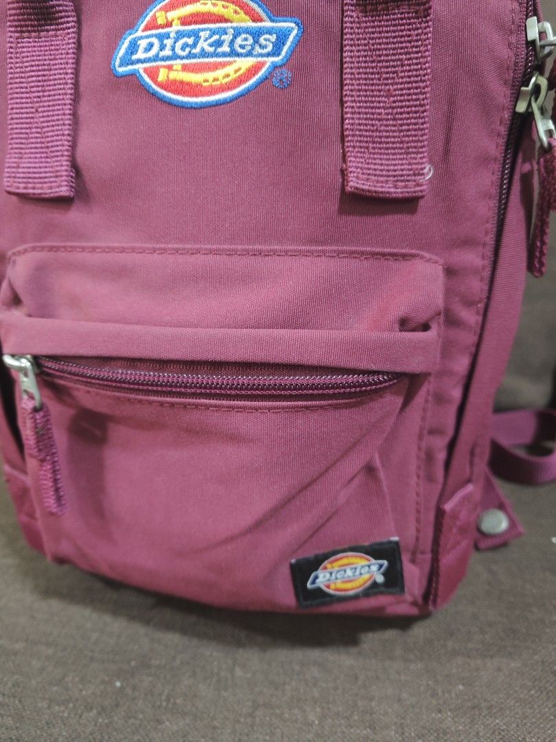 Dickies small backpack (Category: Backpacks) located in Pili. Submitted by zaneombao03491 (Listing ID 1448908295, Image 2). Description: .