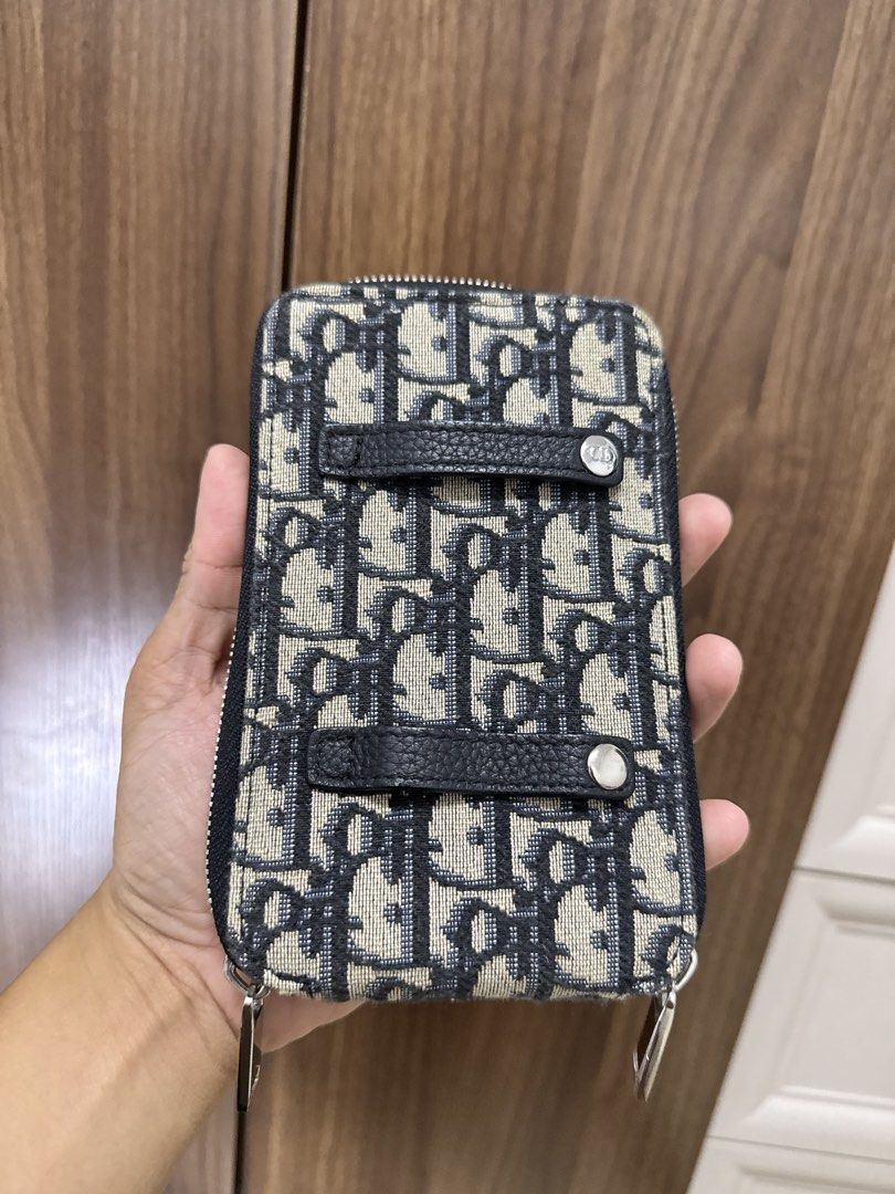 dior saddle phone pouch (Category: Luxury Bags & Wallets) located in Cagayan de Oro. Submitted by rjstz (Listing ID 1449002462, Image 2). Description: Dior Saddle phone Pouch for dior saddle reference iphone 16 pro .
