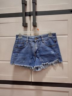 (Category: ) located in . Submitted by kanadevil (Listing ID 1449011905, Image 1). Description: .